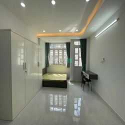 Thuê căn hộ Hoàng Sa Q1 - Full nội thất - Balcony
