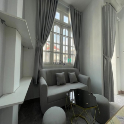 Thuê căn hộ Hoàng Sa Q1 - Full nội thất - Balcony