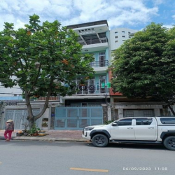 Bán nhà MT Bình Lợi P13 - Trệt 2 lầu sân thượng_5pn6wc_full NT 15.5Tỷ