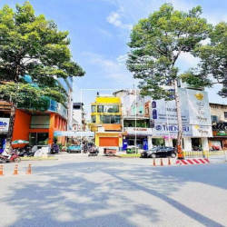 Siêu RẺ 90tr! Cho thuê góc 2MT Đ. Trần Hưng Đạo Q1 - 4.5*20m - 3 Tầng