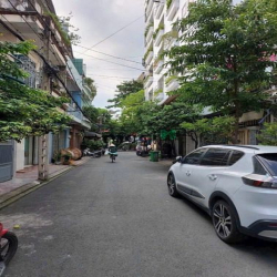 Biệt Thự  Khu Vip K300 Siêu Đẹp 10x17  Vuông Vức 4 Tầng Chỉ Hơn 30 Tỷ