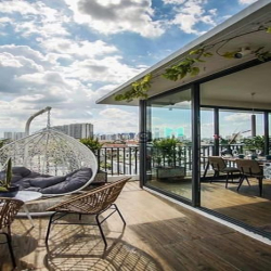 Penthouse 2 Phòng ngủ Sân vườn view Thành phố_Ngay Mai Chí Thọ