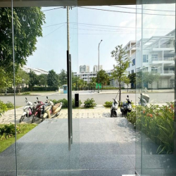 Cho Thuê Toà Nhà Văn Phòng LAKEWIEW gần  Trung Tâm Thủ Thiêm