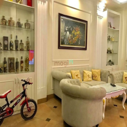 Phân lô Nguyễn Khánh Toàn Gara ô tô 7 chỗ, Thang máy 86m2 hơn 12 tỷ