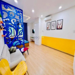 Căn hộ cao cấp trung tâm quận 1 full nội thất ban công
