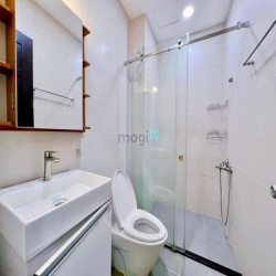 Căn hộ cao cấp trung tâm quận 1 full nội thất ban công