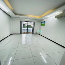 Cho thuê nhà Phố Villa Hà Đô Centrosa Quận 10- trệt 3 lầu giá 55 triệu