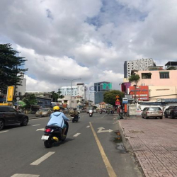 Cho thuê nhà 2mt Lam Sơn, P 6,  Bình Thạnh, Dt: 7m x 18m, 3 lầu. 45tr