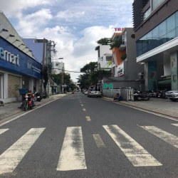 Cho thuê nhà 2mt Lam Sơn, P 6,  Bình Thạnh, Dt: 7m x 18m, 3 lầu. 45tr