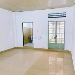 Giảm 700TR, Phan Xích Long, Phú Nhuận, 4 Tầng 40m2, 5PN, chỉ 4.3 tỷ TL
