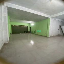Cho thuê mặt bằng Tầng 1- 70 m2, tiện làm kho , văn phòng