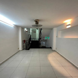 Bán gấp nhà Hẻm Xe Hơi - Tô Hiến Thành, Q.10. 4 tầng lầu