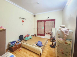 Tôi cần bán nhà Vũ Trọng Phụng diện 37m2 tầng 2 xây đua ra 41m2