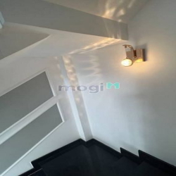 Bán nhà hẻm xe hơi 493A CMT8, Phường 13, Quận 10 TPHCM Giá 3 tỷ300 SHR
