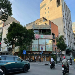 Cho thuê nhà ngang 25m, 5 tầng 2MT Lý Tự Trọng- Trương Định,Q1, 1.2 tỷ