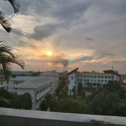 Tòa nhà văn phòng 7 tầng thang máy, 1000m2, 30 CHDV doanh thu 100tr