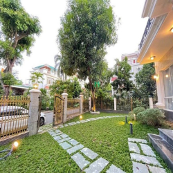 Chính chủ cho thuê Biệt thự sân vườn khu dân cư Phú Mỹ - Vạn Phát Hưng