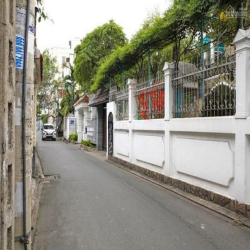 BIỆT THỰ hơn 550m2, Ngang 20m - Số 481 Trường Chinh, Q.Tân Bình