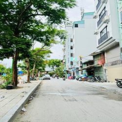 Hiếm - Mặt phố Trần Đại Nghĩa 28M 6.3 tỷ - Kinh doanh sầm uất