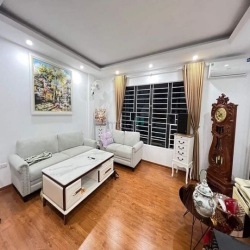 Bán nhà 6 tầng Thụy Khuê, Tây Hồ, 35m, MT 5.5m,ngõ nông, chỉ hơn 5 tỷ.