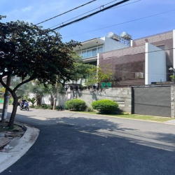 Bán lô đất 80m2 Nguyễn Văn Tăng, Long Thạnh Mỹ, Q 9, giá 2tỷ690, SHR.