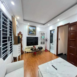 Bán nhà 6 tầng Thụy Khuê, Tây Hồ, 35m, MT 5.5m,ngõ nông, chỉ hơn 5 tỷ.