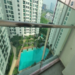 Cần  bán  căn hộ 3PN view ôm hồ bơi, tầng thấp giá bán 9.4 tỷ