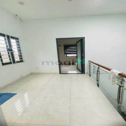 3 tầng ở liền ngay Chợ Kiến Thiết, 128m2 sàn, hẻm 6m, hơn 5ty