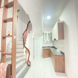 Nhà mới đẹp xuân đỗ cự khối 4 tầng x 30m , 10m ô tô đỗ 2,7 tỷ