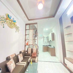 Nhà mới đẹp xuân đỗ cự khối 4 tầng x 30m , 10m ô tô đỗ 2,7 tỷ