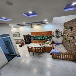 Bán nhà 120m2 , 1 xẹt Đình Phong Phú - TNPB, Q9  -ngang 7x17m . 8 tỷ 3