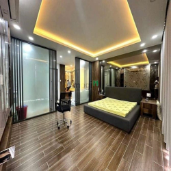 Nhà Phố Hiện Đại - Mặt tiền hẻm xe hơi 6m dt 5,6m x 15m Giá 7,39 tỷ