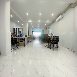 Cho thuê nhà mới xây hẻm xe tải đường Huỳnh Văn Bánh, Phú Nhuận