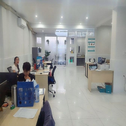 Cho thuê nhà mới xây hẻm xe tải đường Huỳnh Văn Bánh, Phú Nhuận