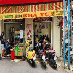 Cho thuê Nhà góc 2 MT Kinh doanh sầm uất - đường Huỳnh Văn Bánh, PN