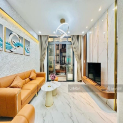 Nhà ngộp bán gấp nhà Đào Duy Anh, P9,Phú Nhuận, DT:67m2 ,3tỷ100tr,SHR