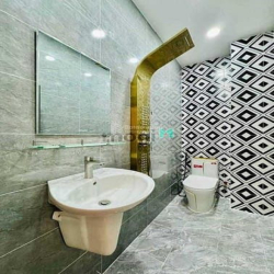 Nhà ngộp bán gấp nhà Đào Duy Anh, P9,Phú Nhuận, DT:67m2 ,3tỷ100tr,SHR