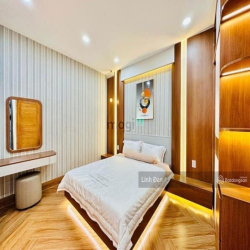 Nhà ngộp bán gấp nhà Đào Duy Anh, P9,Phú Nhuận, DT:67m2 ,3tỷ100tr,SHR