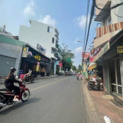 Bán nhà GÓC 2MT 61 Hoàng Việt, Q. Tân Bình. DT 12x21m, trệt lầu ST