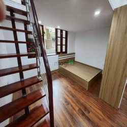 Bán căn tập thể tầng 2 phố Minh Khai, Hai Bà Trưng,55m, 2 ngủ, sổ đỏ.