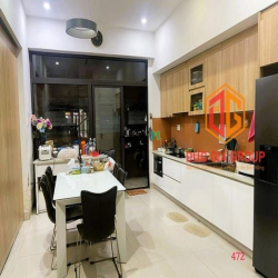 Nhà bán mặt tiền đường Trần Quốc Toản sổ hồng riêng 1 trệt 2 lầu 80m2