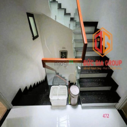 Nhà bán mặt tiền đường Trần Quốc Toản sổ hồng riêng 1 trệt 2 lầu 80m2