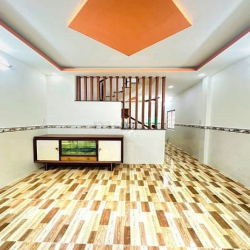 Nhà đẹp liền vách Tân Hươn.g  - aeo.n maill - hẻm ôtô-- ngang 4m