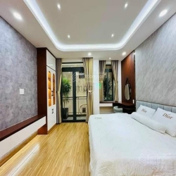 Thu nhập 20tr/th chủ bán gấp nhà HXH Nguyễn Tiểu La, Q10, 2tỷ690, 75m2