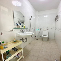 Penhouse rộng hơn 45m2 tại quận 1