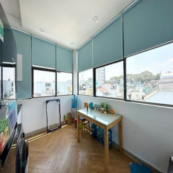 Penhouse rộng hơn 45m2 tại quận 1