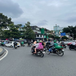 Cho thuê nhà GÓC 2MT số 778-780 đường Điện Biên Phủ, P.10, Quận 10