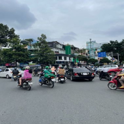 Cho thuê nhà GÓC 2MT số 778-780 đường Điện Biên Phủ, P.10, Quận 10