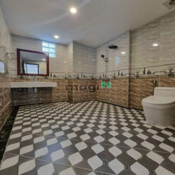 Bán nhà mới 40m2 x 5 tầng ngõ 1 Huỳnh Tấn Phát, 3.95 tỷ