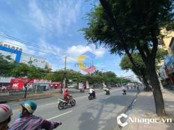 Cho thuê nhà MT ngang 50m Nguyễn Trọng Tuyển, Quận Tân Bình